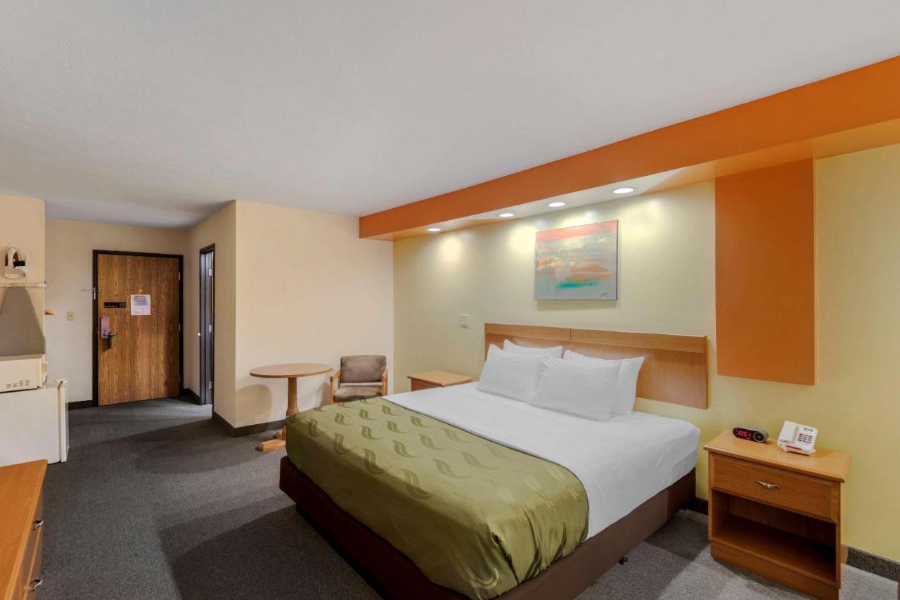 Quality Inn Hamilton Екстер'єр фото