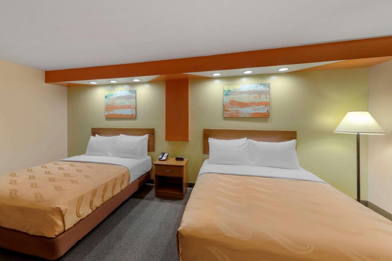 Quality Inn Hamilton Екстер'єр фото