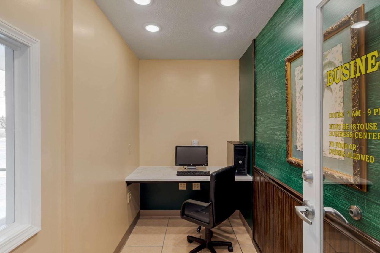 Quality Inn Hamilton Екстер'єр фото