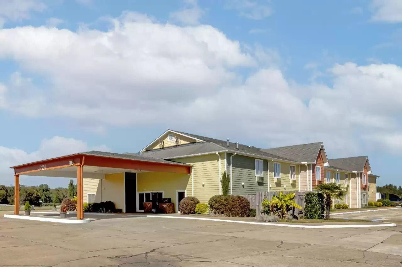 Quality Inn Hamilton Екстер'єр фото