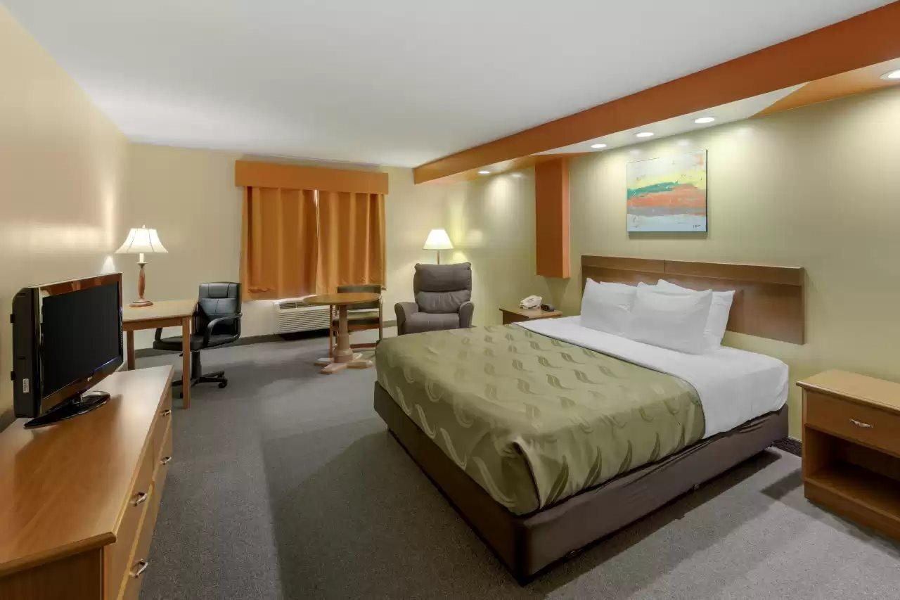 Quality Inn Hamilton Екстер'єр фото