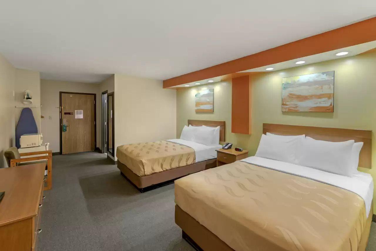 Quality Inn Hamilton Екстер'єр фото