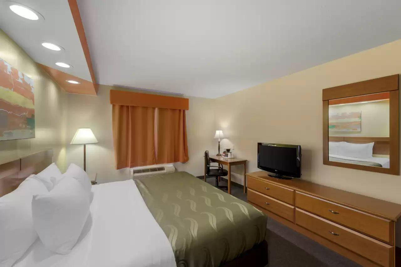Quality Inn Hamilton Екстер'єр фото