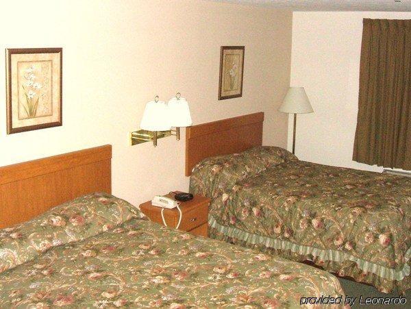 Quality Inn Hamilton Номер фото